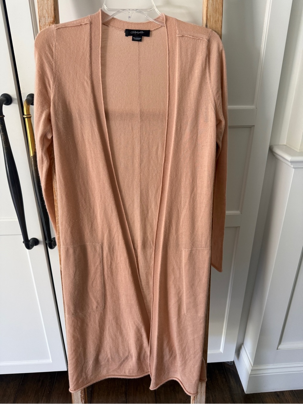 Christopher Fischer Women's Cashmere Cardigan in Blush